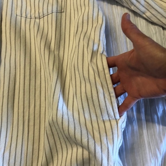 THREAD & SUPPLY WOMENS CREAM & TAN STRIPED FLANNEL BUTTON DOWN SHIRT SIZE LARGE - Picture 6 of 13